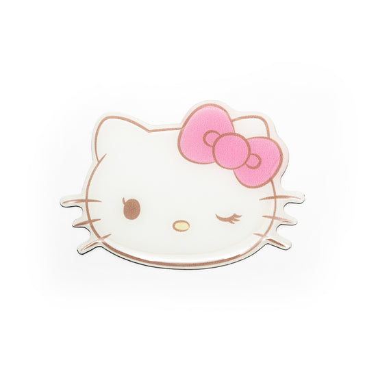 Hello Kitty® Wink magnet